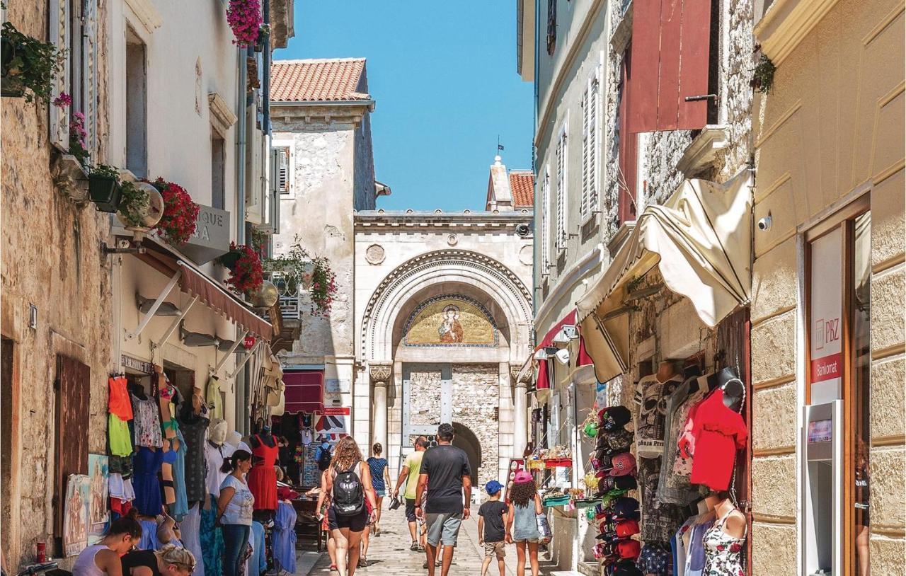 Gorgeous In With Wifi Apartment Poreč
