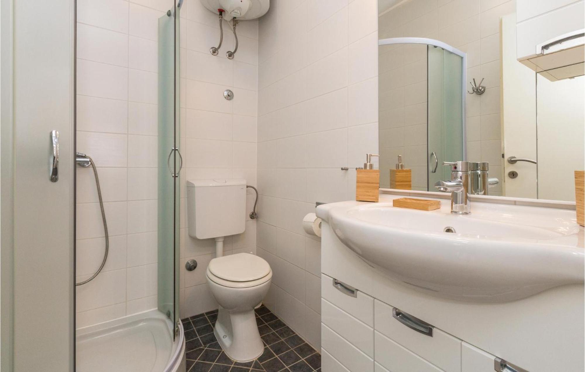 Gorgeous In With Wifi Apartment *